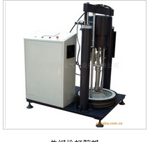 濟南雙組份打膠機是如何解決漏氣現象的？